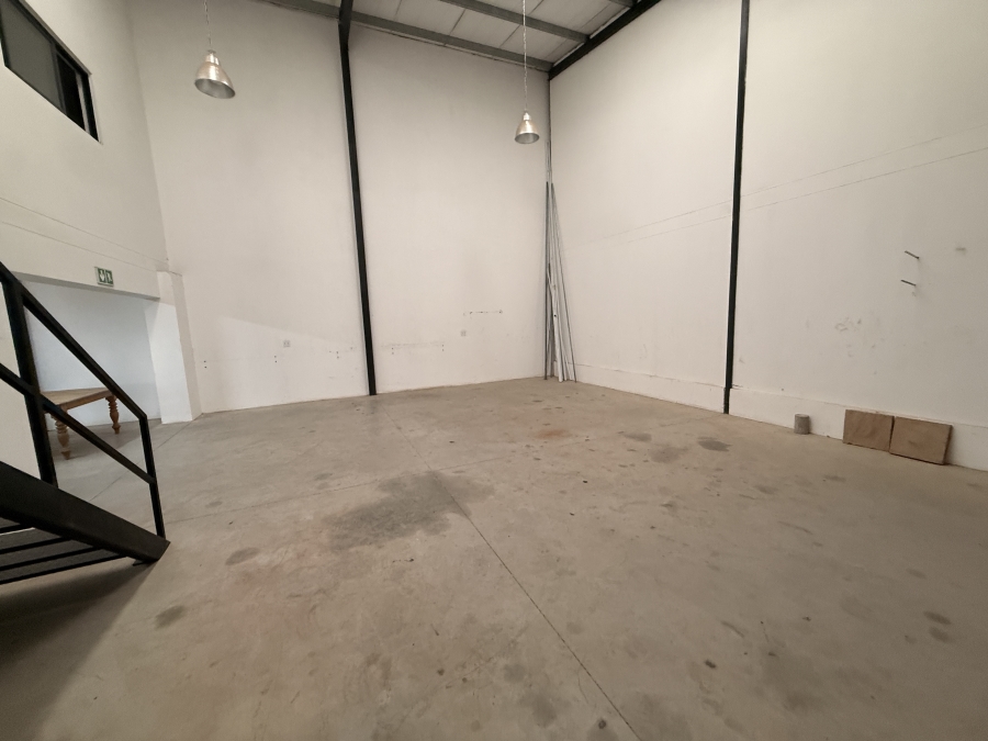 To Let Commercial Property for Rent in Rivergate Western Cape
